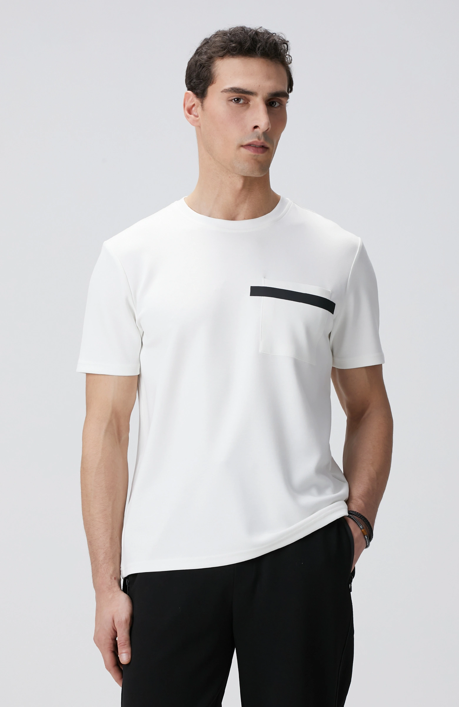 8683798803873_1 Bisiklet Yaka Beyaz Çizgi Detaylı T-Shirt Erkek - Görsel 1